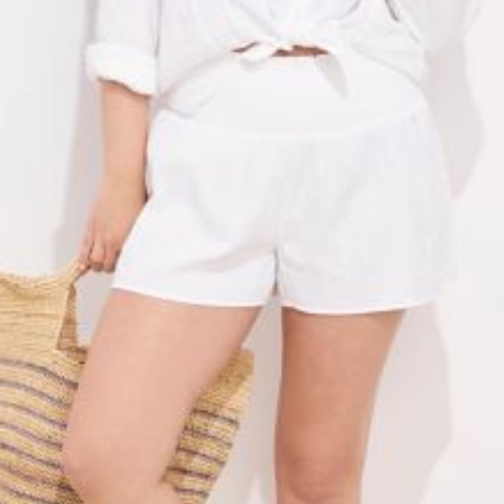 NWT Vineyard Vines Gauzy Smocked Pull-On Shorts